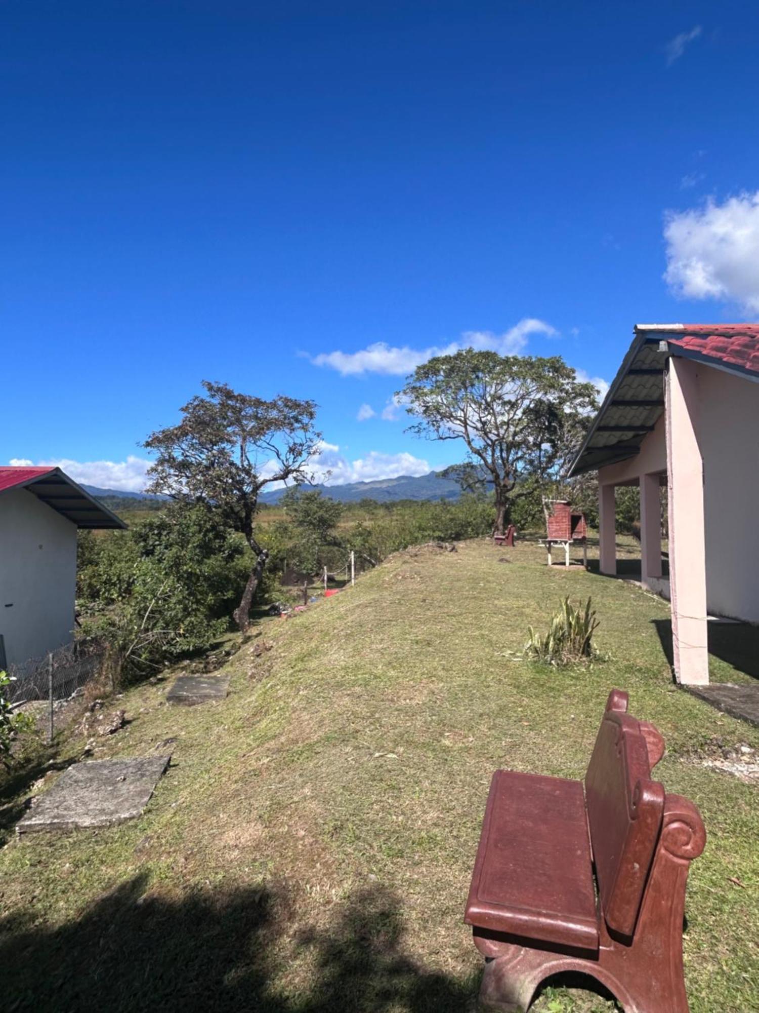 Linda Vista *